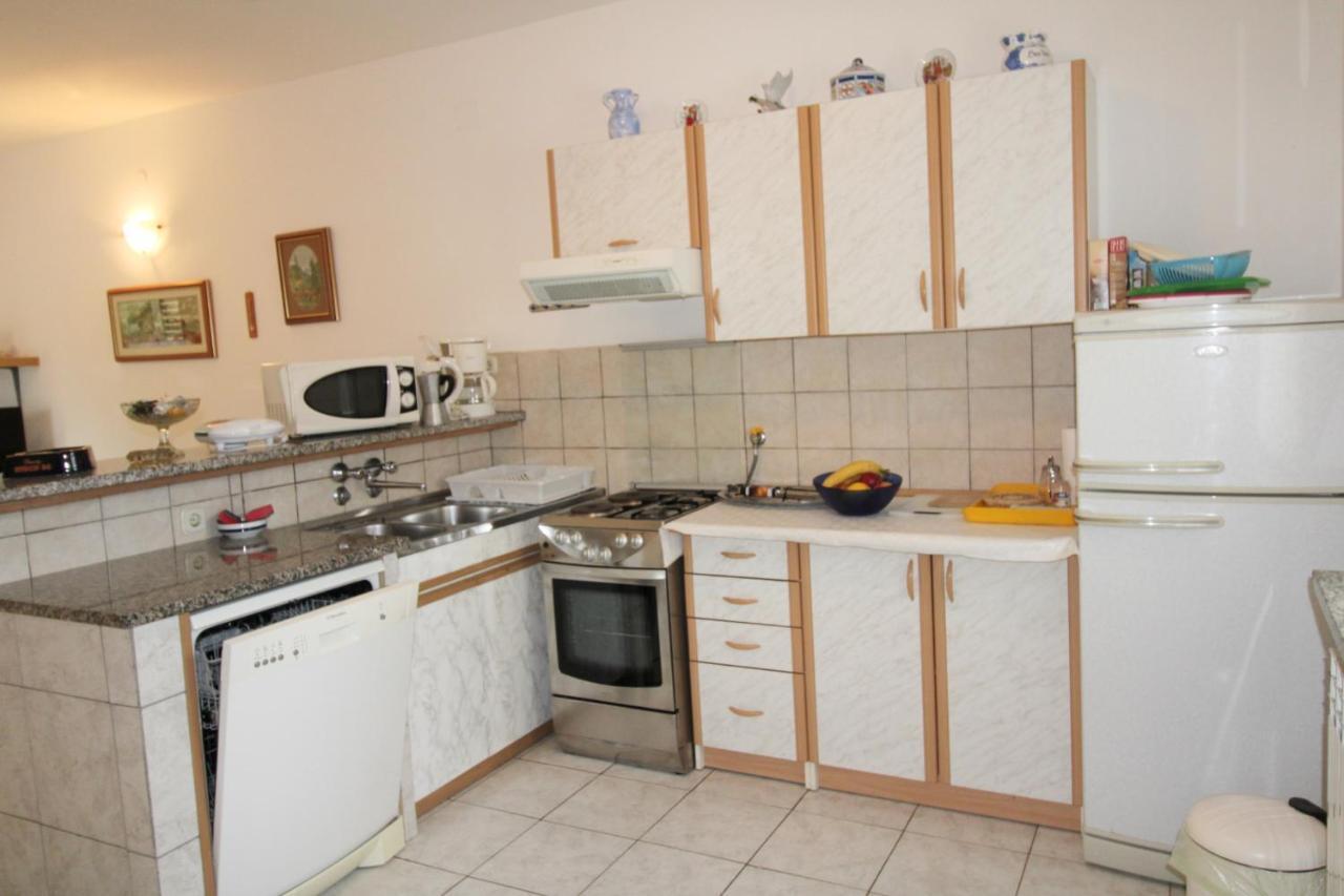 Apartment Valentina Liznjan Luaran gambar