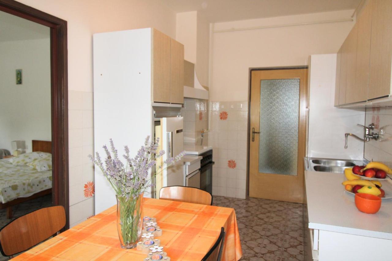 Apartment Valentina Liznjan Luaran gambar