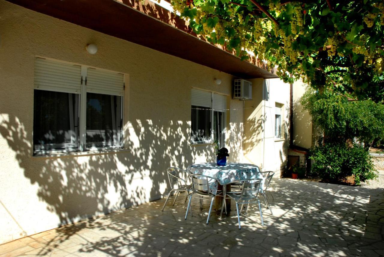 Apartment Valentina Liznjan Luaran gambar